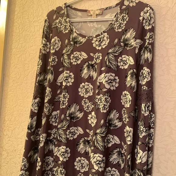 Pink Rose brand name flower printed dress/ long sleeve with lace trim - Picture 1 of 5